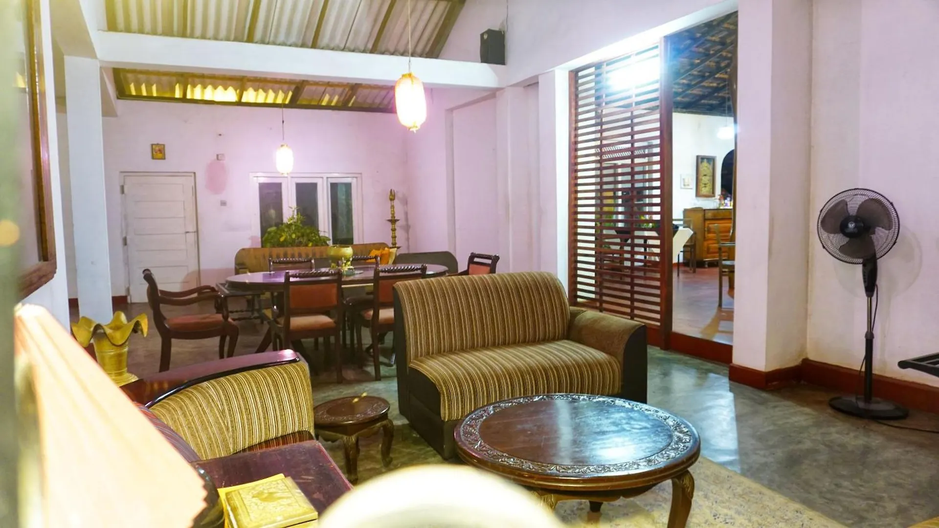 Habarana Inn Bed & Breakfast