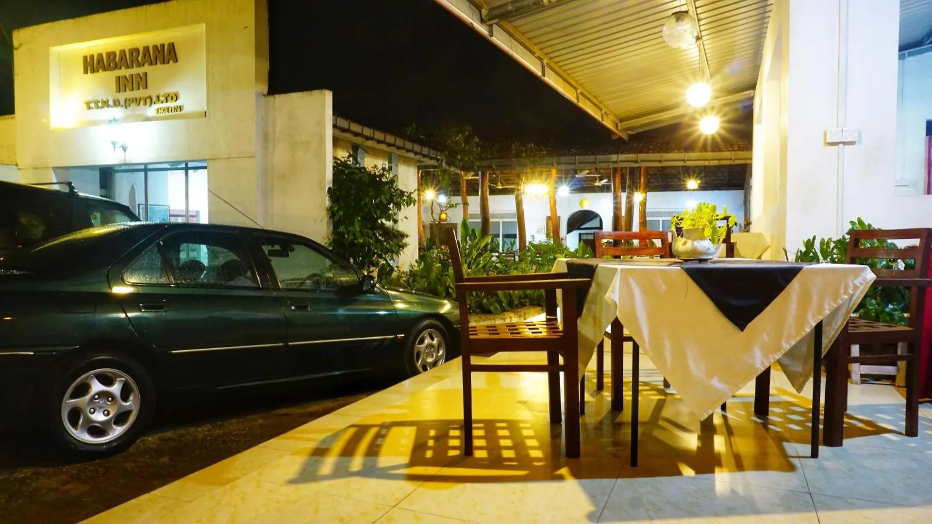 Habarana Inn Bed & Breakfast
