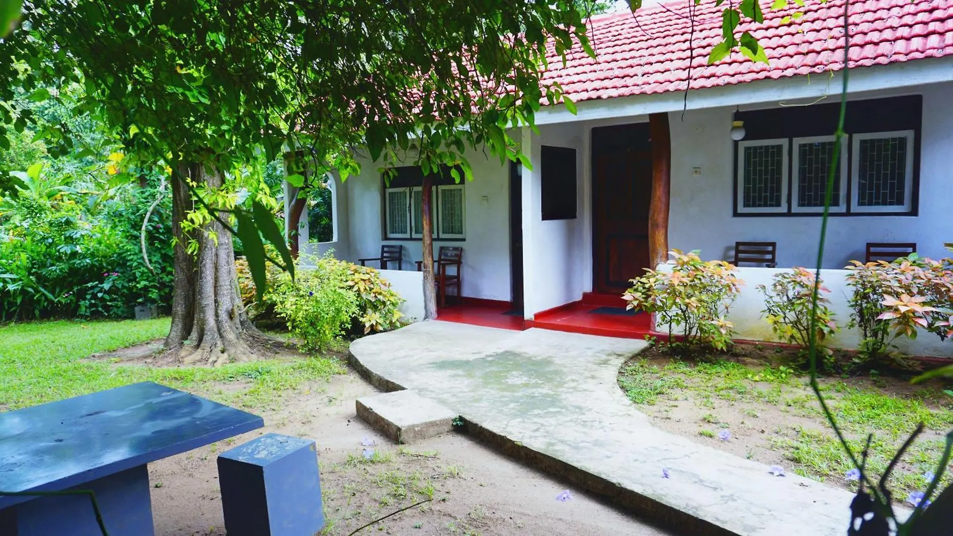 Habarana Inn