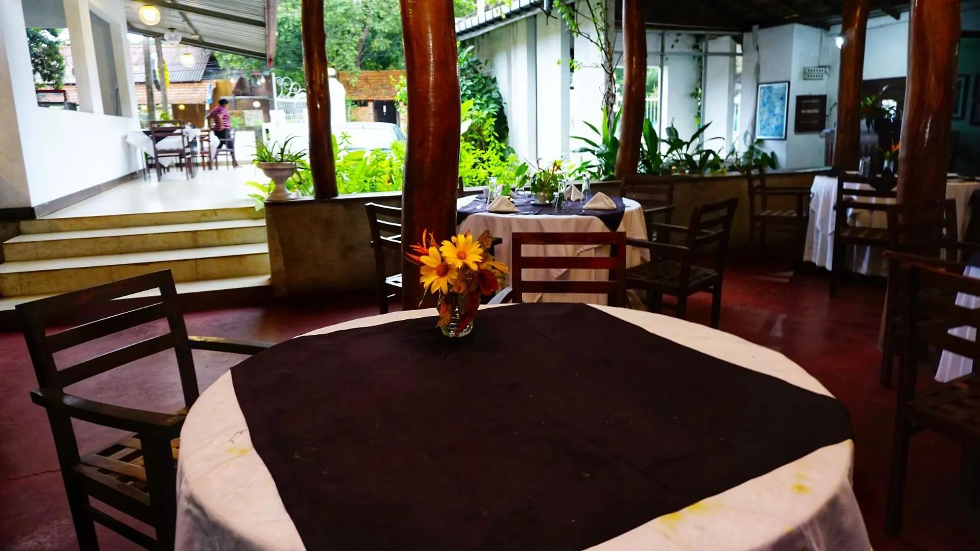 Habarana Inn