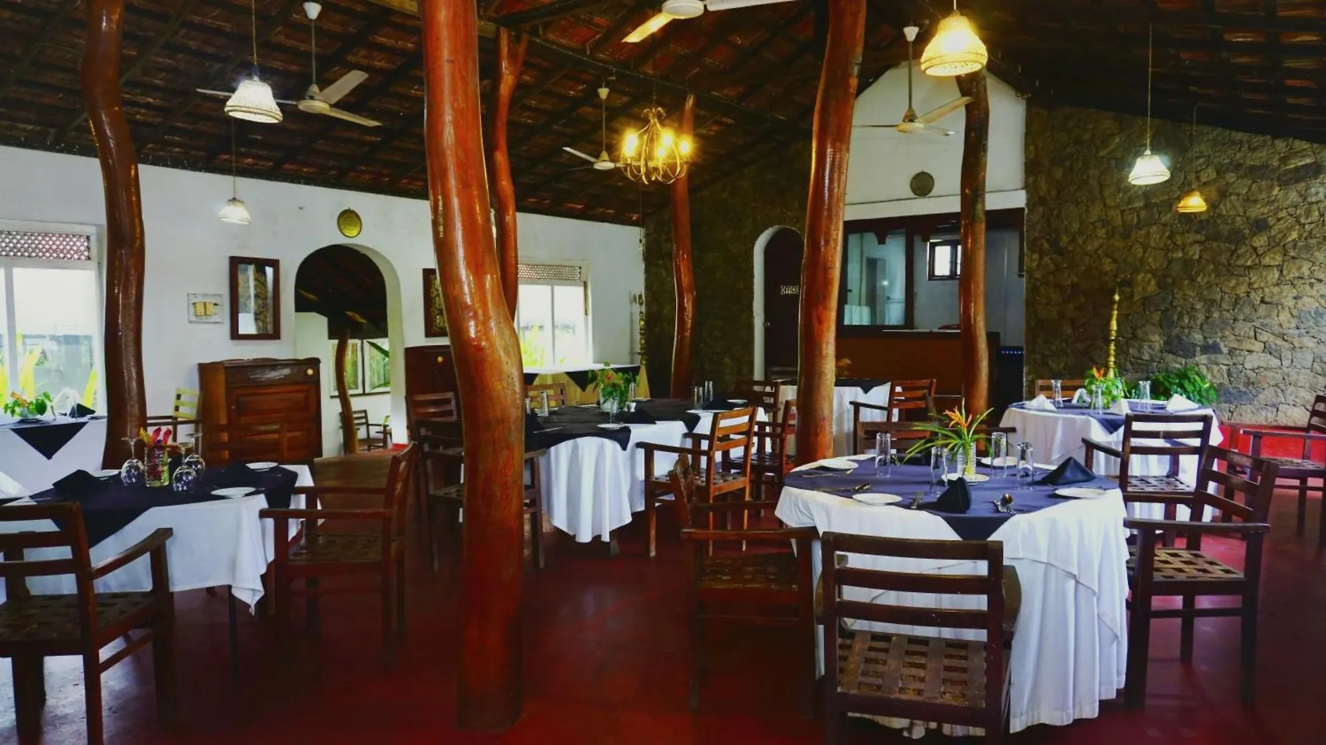 Habarana Inn